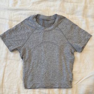 Lululemon swiftly tech cropped short sleeve “slate” 2.0 Size 0